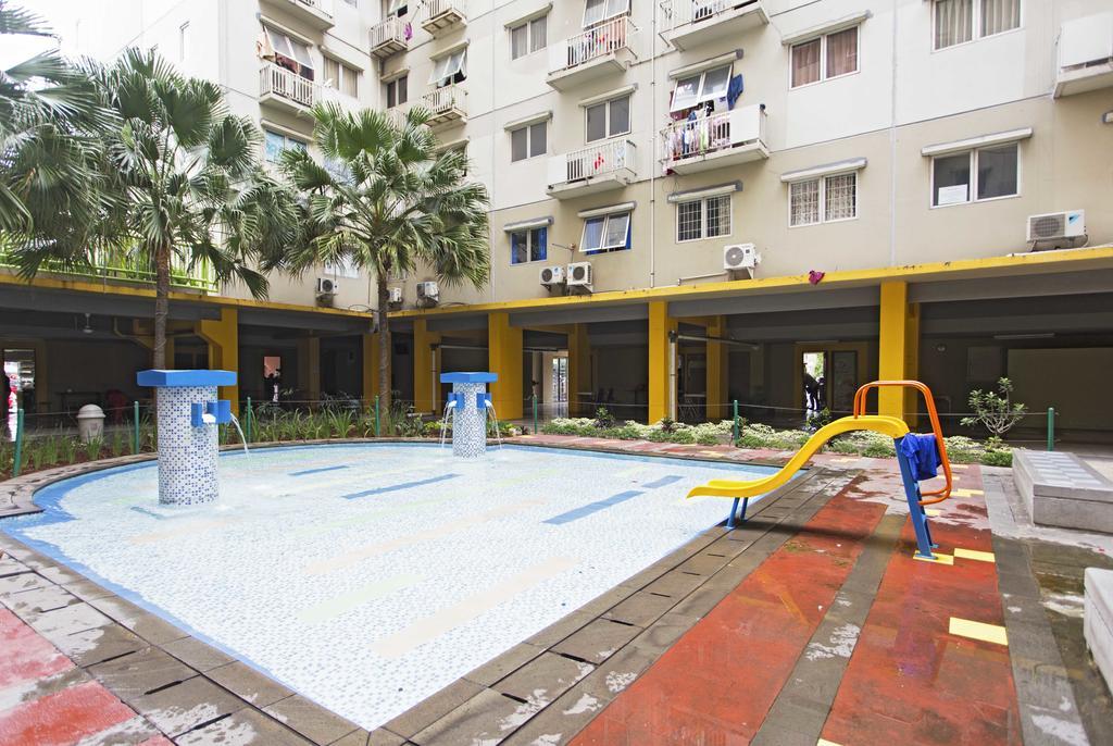 Reddoorz Apartment @ Pulo Gadung Джакарта Екстериор снимка