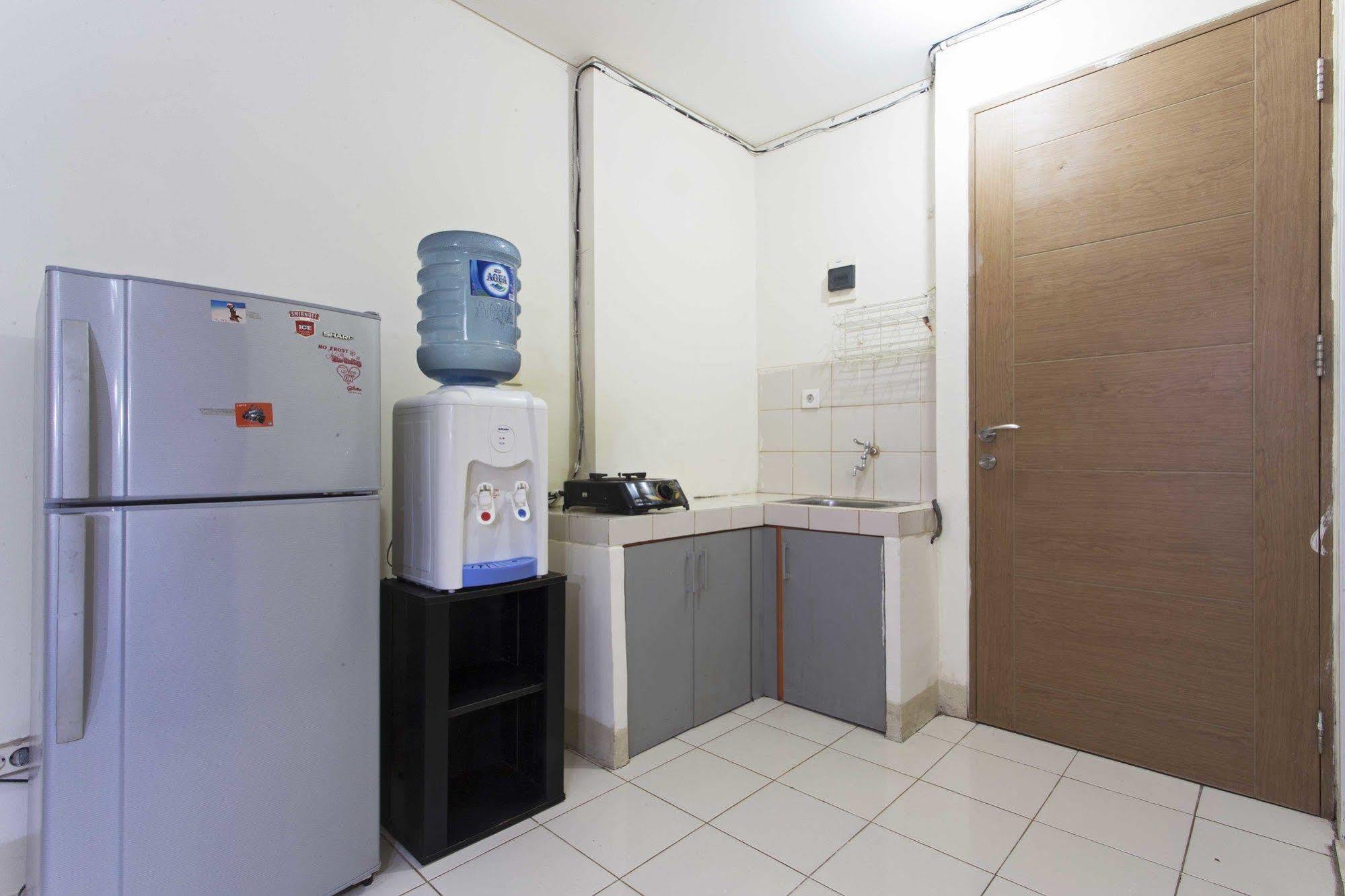 Reddoorz Apartment @ Pulo Gadung Джакарта Екстериор снимка