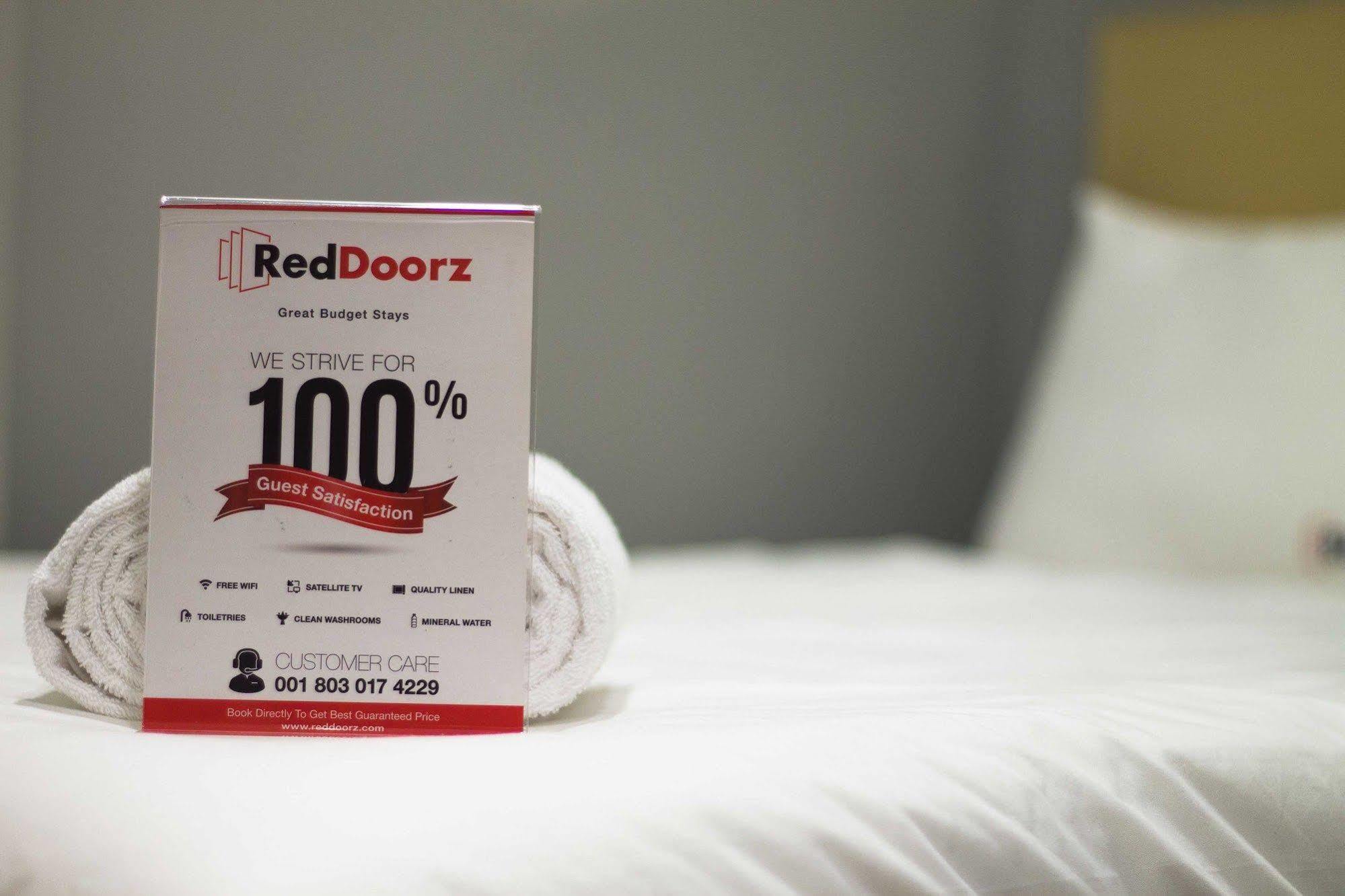 Reddoorz Apartment @ Pulo Gadung Джакарта Екстериор снимка
